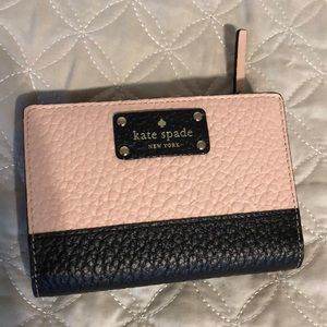 kate spade ♠️ Bay Street Tellie bifold wallet